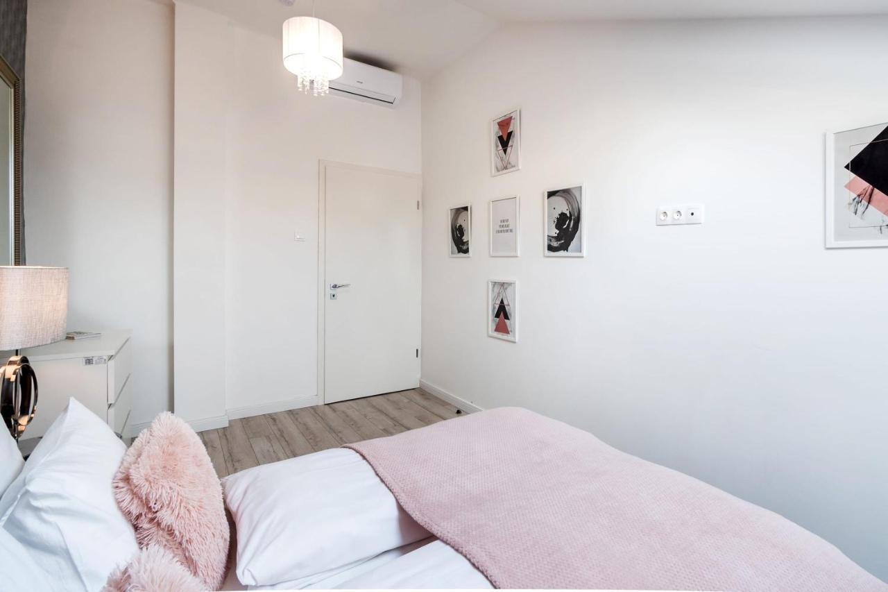 Quiet Very Central & Stylish Apt بودابست المظهر الخارجي الصورة