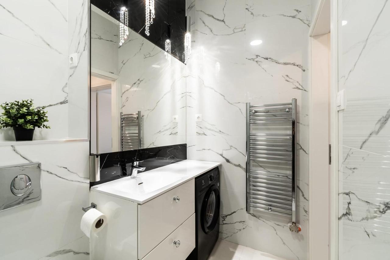 Quiet Very Central & Stylish Apt بودابست المظهر الخارجي الصورة